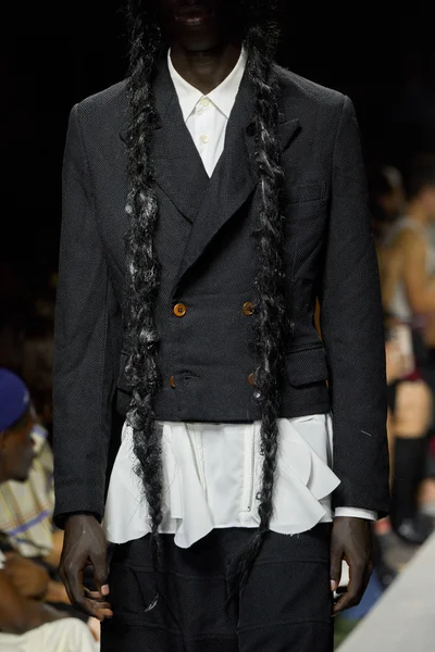 Look 80